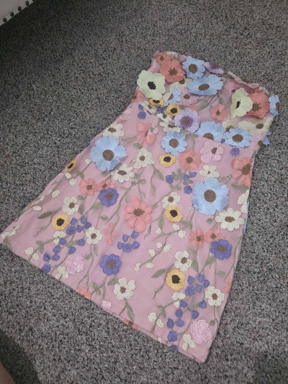 Embellished Pink Floral Boutique Dress Sz LARGE Dimensional Flowers